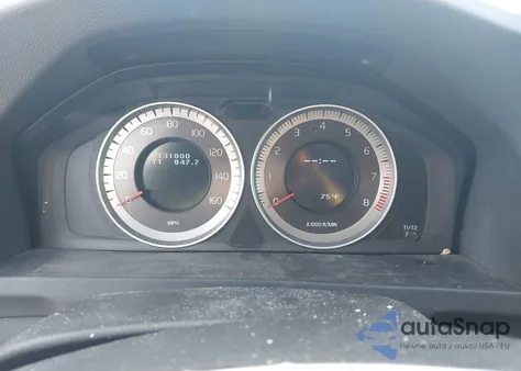 2013 Volvo S60 T5/T5 Platinum/T5 Premier/T5 Premier Plus z USA, uszkodzony, nr VIN YV1612FS0D2187952